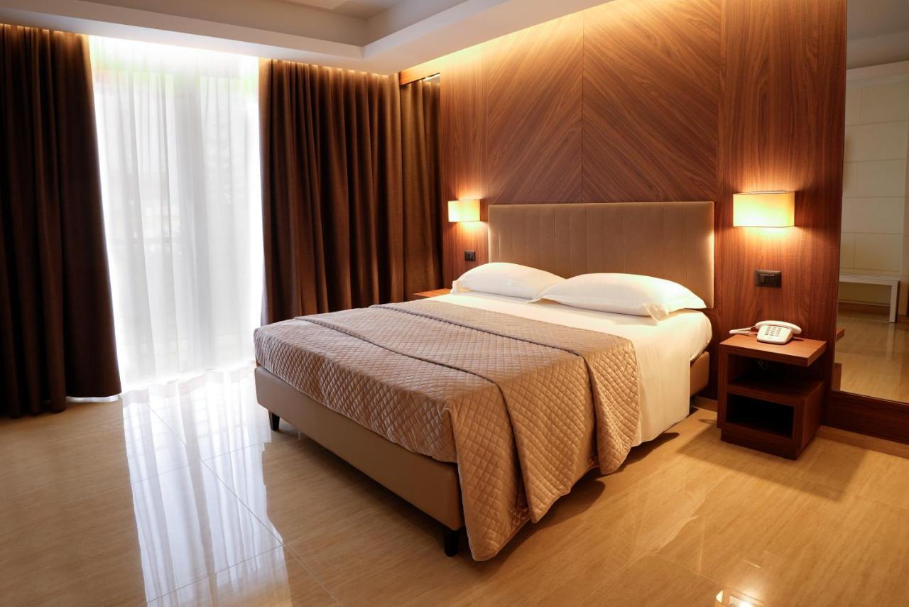 Hotel Bellavista Varcaturo Kültér fotó
