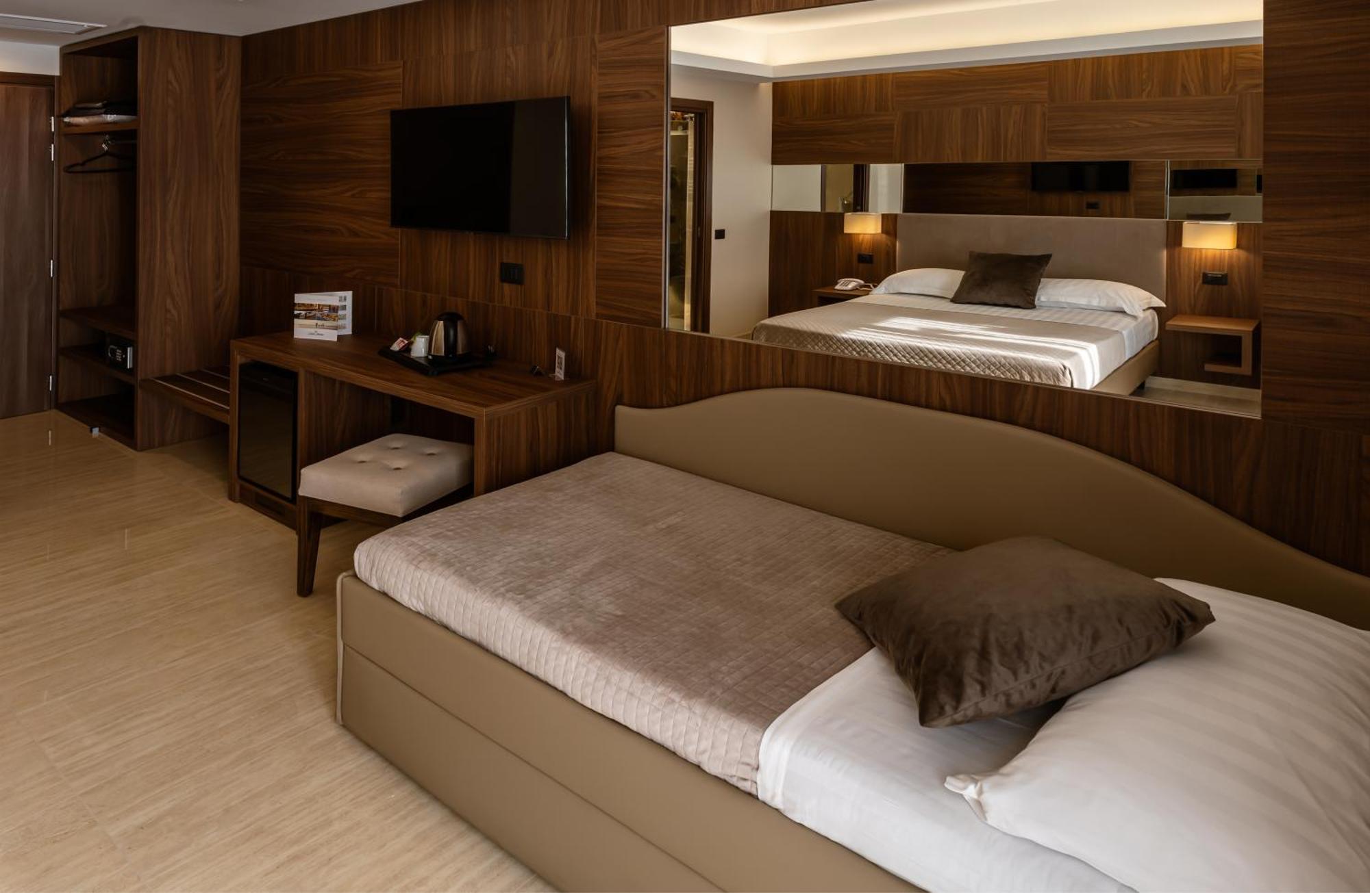 Hotel Bellavista Varcaturo Kültér fotó